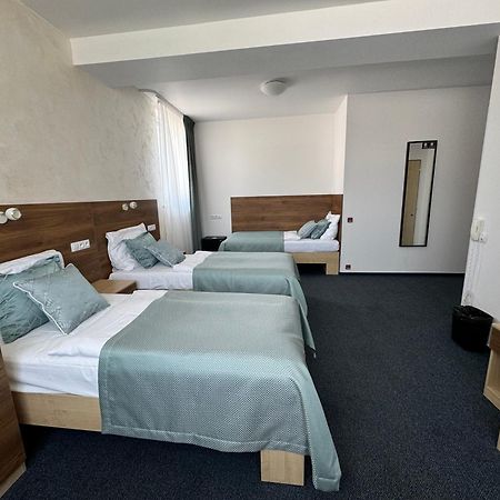 Sport Hotel Sletiste Kladno Exteriör bild