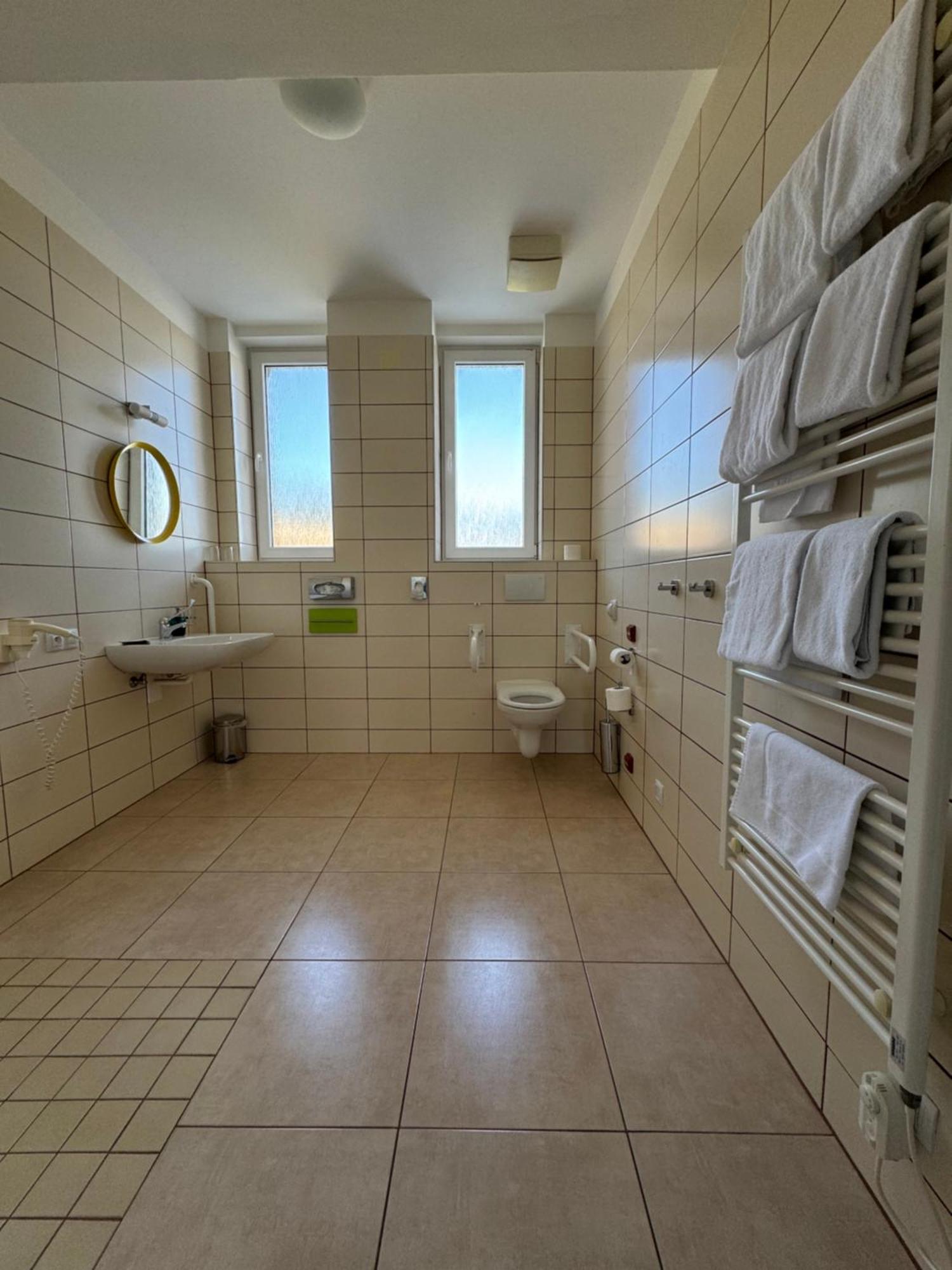 Sport Hotel Sletiste Kladno Exteriör bild