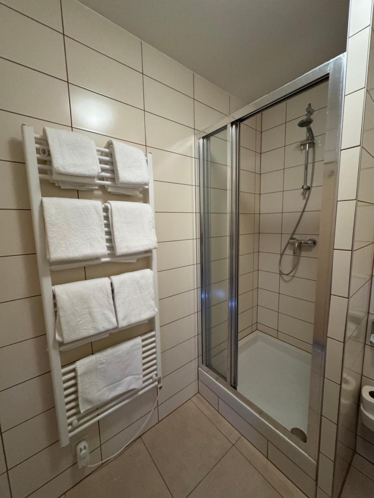 Sport Hotel Sletiste Kladno Exteriör bild