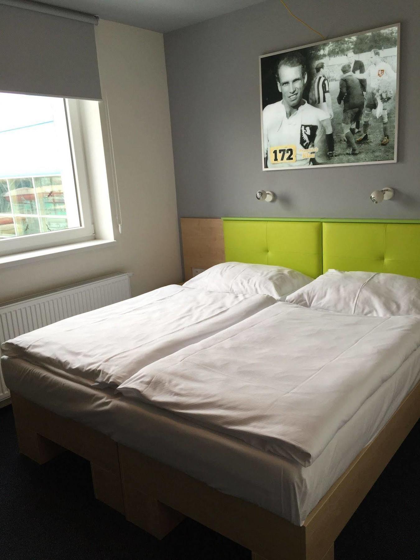 Sport Hotel Sletiste Kladno Exteriör bild